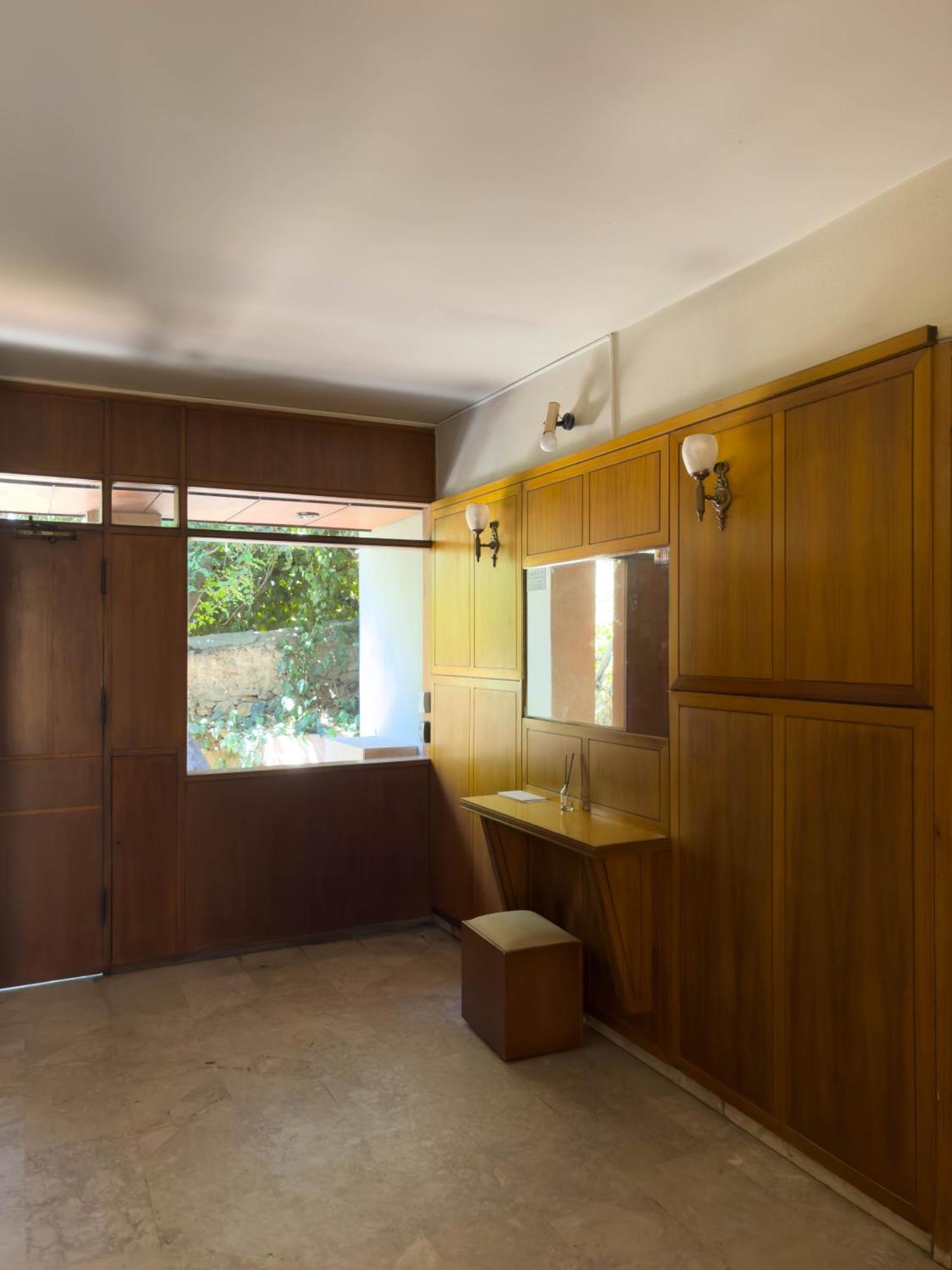 Mets Gem With Balcony Near Acropolis Appartement